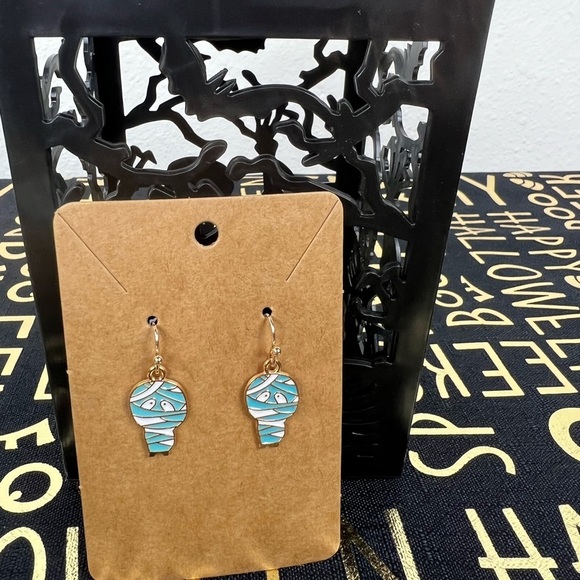 Halloween Earrings - Mummy - Picture 4 of 4